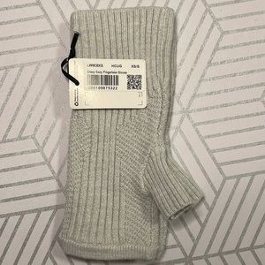NWT Lululemon Crazy Cozy Fingerless Gloves XS/S Grey Knit